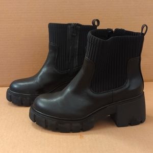 Chelsea Bootie - Faux Leather Black (WW)